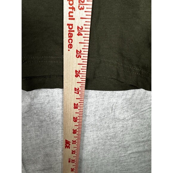 H&M  V-Neck Slim Fit T Shirt Women’s size Medium Green Short Sleeve Stretch - Picture 3 of 6